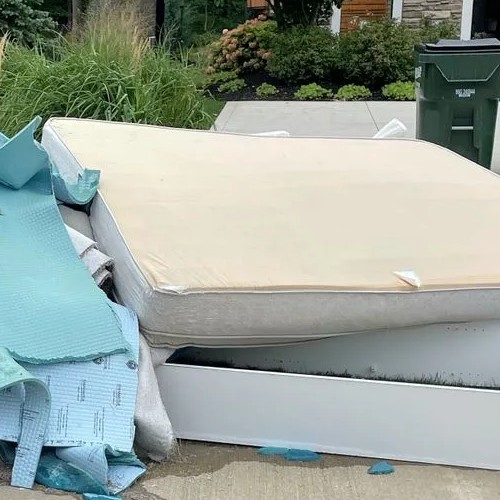 MATTRESS REMOVAL & DISPOSAL IN ATLANTA GA.