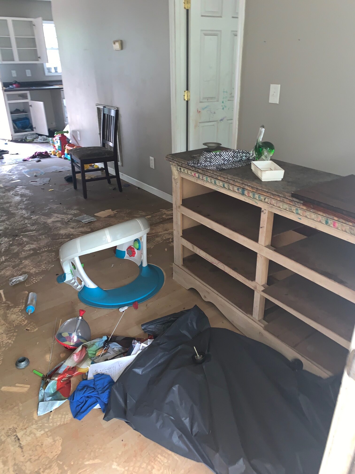 Green Guys Junk Removal Services, Berkeley Lake GA | Furniture Removal | Cleanouts | Demolition